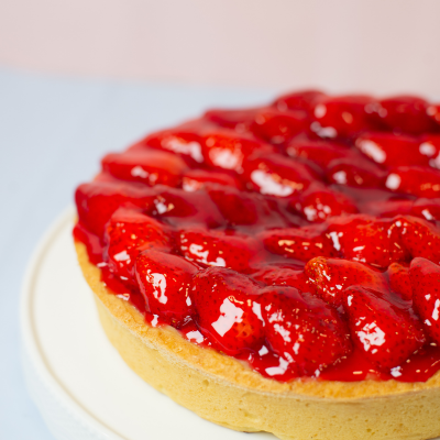 Tarta de frutillas con crema pastelera grande
