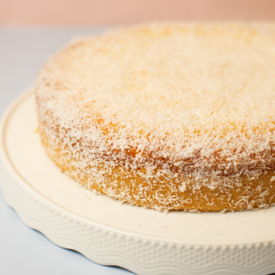 Tarta de coco con dulce de leche